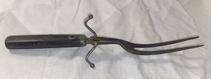 ANTIQUE 19th CENTURY 2 PRONG WOOD HANDLE 10" KITCHEN MEAT CARVING FORK - Picture 1 of 6