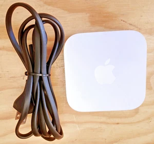 APPLE Airport Express - A1392 2nd Gen Airplay/Access Point - Afbeelding 1 van 3