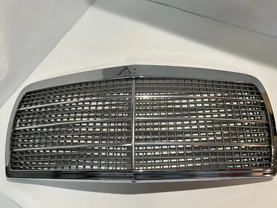 Mercedes W126 Chrome Grill 126-880-08-83 NOS 84-91 560SEL - See List - Image 1 of 4