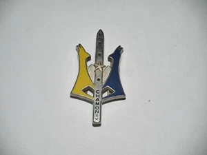 INSIGNE MÉTAL ET EMAIL DECAT ESF SKI CHAMOIS 1ER ETOILE CHAMONIX - Picture 1 of 2