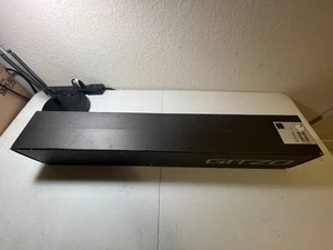 Gitzo GK1542-82QD Mountaineer Carbon Tripod and 1382 Ball Head kit - Open Box - Picture 1 of 13