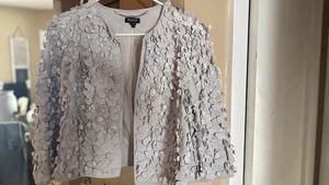 Worth New York 100% Fall  Suede Leather Ruffle Flowers Gray PRETTY jacket - Picture 1 of 9