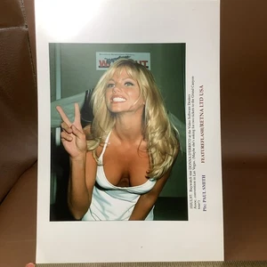 Werbefoto von Donna D’Errico 1997 - Bild 1 von 5