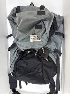 Zaino vintage The North Face zaino escursionismo giorno - etichetta/etichetta marrone - Foto 1 di 4