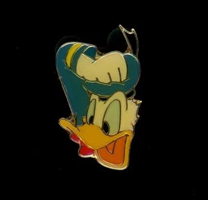 DS Storybook Mickey and Friends Donald Disney Pin 9268 - Picture 1 of 1