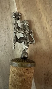 Vintage Italien Messing Löwe Korken Flaschenverschluss Fleur de Lis Stab heraldisch zügellos - Bild 1 von 2
