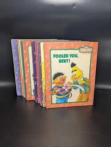 The Sesame Street Book Club Lot of 14 Books Hardcover Books 1980s-1990s Vintage - Bild 1 von 6