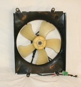 92-96 Toyota Camry LHS Cooling Fan Assembly, With Shroud 1671174410 - Picture 1 of 12