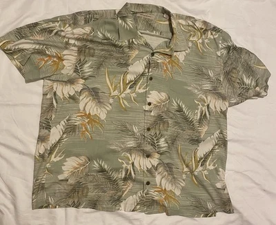 Tommy Bahama Men’s XXL Green Hawaiian Pocket Button Up Shirt 100% Silk - Image 1 of 4