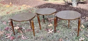 Mid Century Atomic Walnut Stacking Round Side Tables – Set of 3 Nesting Tables - Picture 1 of 10