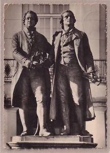 Ansichtskarte Weimar/Thüringen - Blick auf das Goethe-Schiller-Denkmal - 1956 - Picture 1 of 2