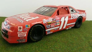 FORD THUNDERBIRD # 11 rouge NASCAR BUDWEISER T-BIRD Bill ELLIOTT 1/18 ERTL 7358 - Picture 1 of 9