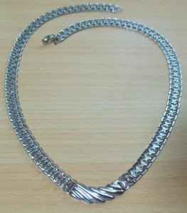 Collar de cadena plana vintage firmado MONET tono plata 18" - Imagen 1 de 3