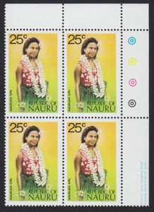 NAURU = NIÑA con flores 1973 MNH UR BLOQUE de 4 - Imagen 1 de 1