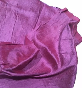 100% SILK DUPION 2-TONE MAUVE (LAVENDER/RED) 45 CMS. X 78 CMS. FREEPOST! NEW! - Picture 1 of 4