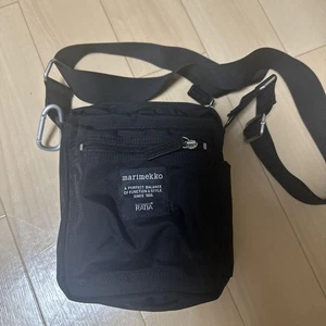 Marimekko Cash & Carry Umhängetasche schwarz gebraucht Top Zustand - Bild 1 von 6