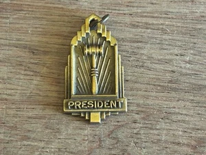 President FOB Medal Charm Pendant Gavel Brass Tone Metal Vintage Unbranded - Bild 1 von 24