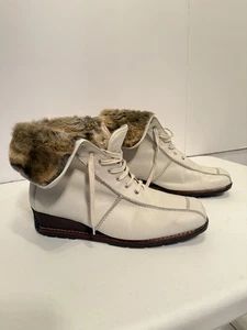 Rene by Ara Damen-Lederstiefel eckige Zehenpartie mit Fellfutter 8,5 elfenbeinfarben - Bild 1 von 11