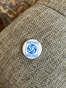 Collector’s vintage British Leyland Pin Badge - Picture 1 of 2