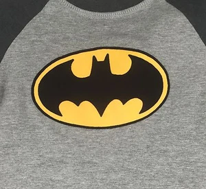 Batman Logo Gray Raglan T-Shirt Dark Gray Sleeves - Picture 1 of 3