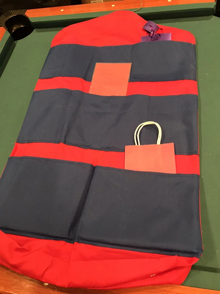 Bolsa de estación de envoltura de regalo colgante de lujo de doble cara que cuelga en el armario Foto 1 de 3