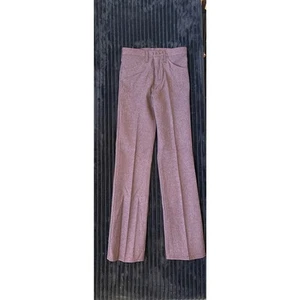 Trendige Wrangler Herren Jeans in Heather Burgundy - Größe 29 x 34 für Casual Style - Bild 1 von 3