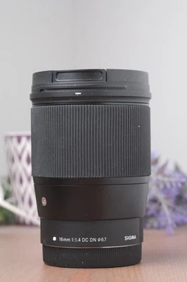 Sigma 16mm f/1.4 DC DN Contemporary Wide Angle Prime Lens for Canon EF-M - Image 1 of 4