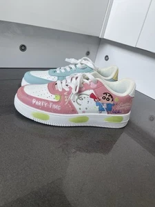 Crayon Shin Chan Damen Sneaker Neu Uk 6 Eu 39 Neu Nie Getragen - Bild 1 von 14