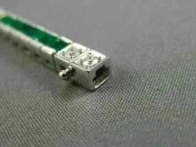 Теннисный браслет с изумрудами и бриллиантами 10 карат с покрытием из белого золота 14 карат 7 дюймов - Изображение 1 из 3