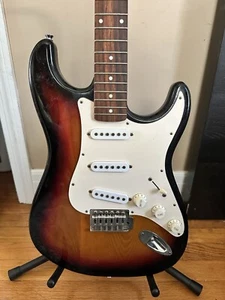 Tobacco burst Austin Stratocaster   - Picture 1 of 6