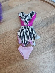HASBRO JEM AND THE HOLOGRAMS PIZZAS OUTFIT - Picture 1 of 23