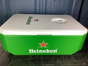 Cassapanca refrigeratore birra Heineken con tavola cornhole integrata - Foto 1 di 18