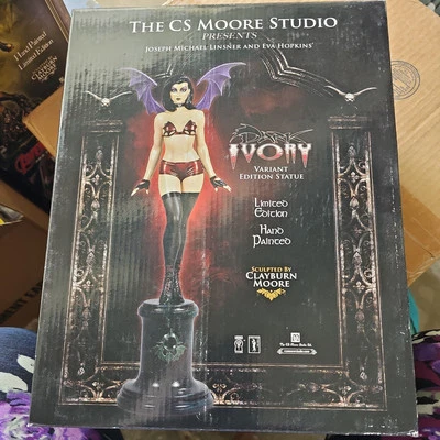 Estatua Variante Marfil Oscuro 210/500 Clayburn Moore Joseph Linsner NUEVA SELLADA Foto 1 de 4
