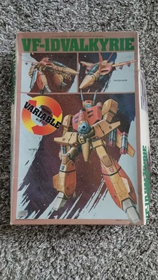 Vintage Bandai Macross 1/72 VF-1D Valkyrie Variable Model Kit - Image 1 of 3