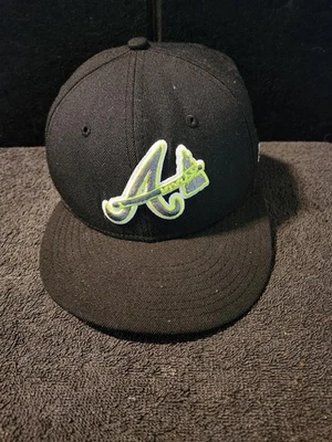 Atlanta Braves Baseball MLB  Fluorescent  Emblem 59FIFTY New Era 7 1/8 Hat - Image 1 of 4