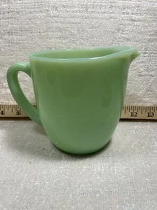 Vintage Fire King Oven Ware Glass Green Jadeite Jadite Milk Cream Pitcher 20 oz - Picture 1 of 5