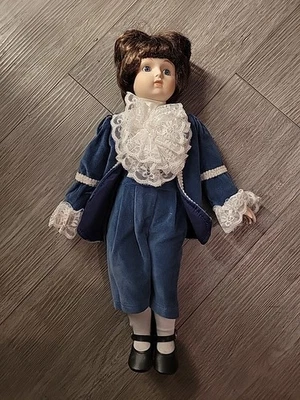 Muñeca de porcelana victoriana era niño pasatiempos juguetes Foto 1 de 4