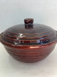 Marcrest Oven Proof Stoneware USA Bean Pot & Lid 1.5 Qt Covered Brown Daisy Dot - Picture 1 of 11