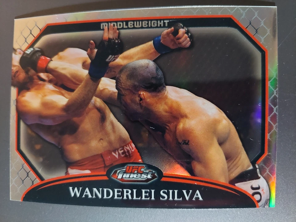 Wanderlei Silva #26 2011 Topps UFC Finest Refractor #683/888 - Image 1 of 2