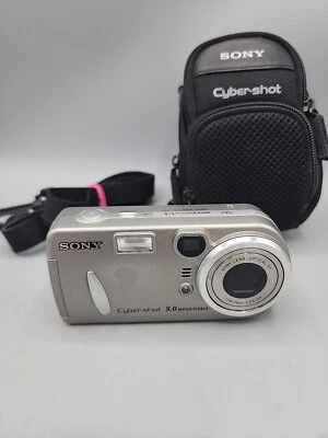 Sony DSC-P52 Cybershot with Cyber-shot Soft Case READ - Image 1 of 4