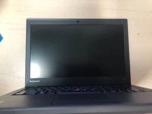 Thinkpad X240 12,5" i5-4200 @ 1,6 GHz, 8 GB RAM, 256 GB di unità di memoria - Foto 1 di 4