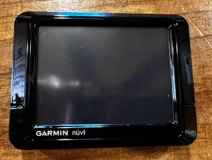 Garmin nüvi 205 GOS With Accessories - Picture 1 of 5