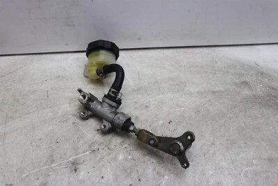 Cilindro maestro de freno trasero Suzuki Katana GSX600F 1998-2006  Foto 1 de 4