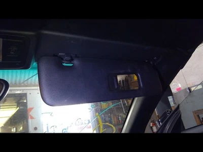 Iluminación parasol de pasajero convertible para BMW 328i 1639973 07-13 Foto 1 de 4