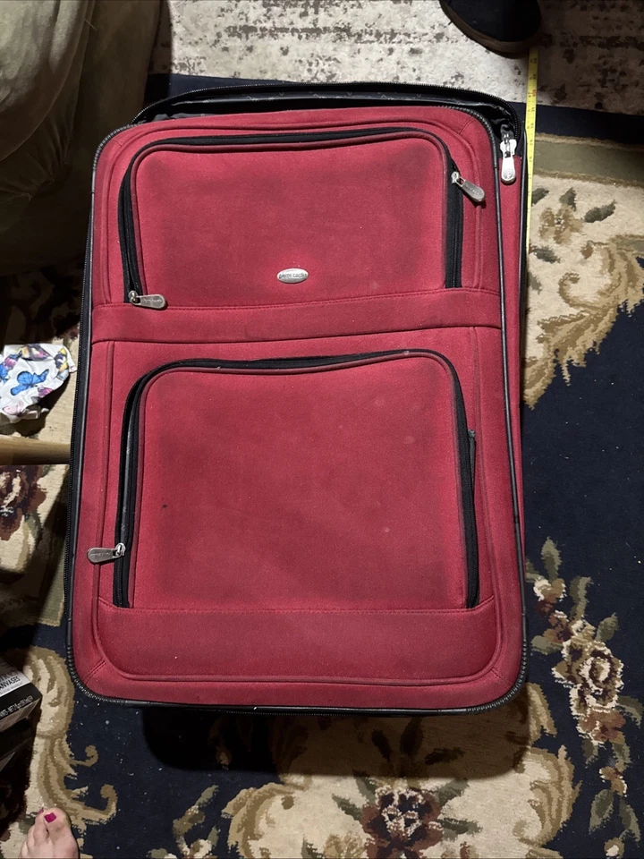 Maleta Pierre Cardin Rojo Ruedas Mango Tela Viaje Vacaciones Embalaje Bonito Foto 1 de 4