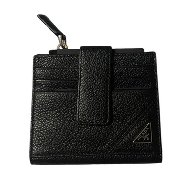 Portacarte portamonete unisex Prada in pelle nera, con zip e bottone - Immagine 1 di 4