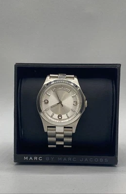 Reloj Hombre Marc by Marc Jacobs Caja 39mm Firma Piloto Acero Inoxidable Foto 1 de 4