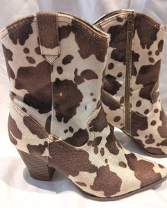 Botas con estampado de vaca ACata "Noches musicales". Talla 8 1/2 - Imagen 1 de 13