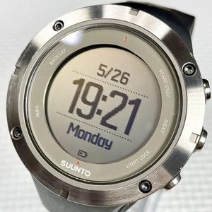 Betriebsprodukt mit Ladekabel Suunto Ambit 3 Peak Herrenuhr Digital - Bild 1 von 16