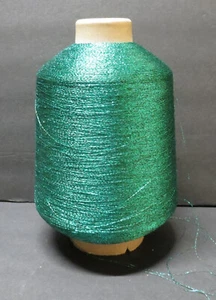 Hagoromo Metallic Thread Green H-41 Cone 559grs Including Cone - Picture 1 of 4